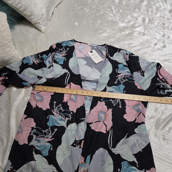 Floral Kimono Cardigan NWT! SizeL - Picture 5 of 6